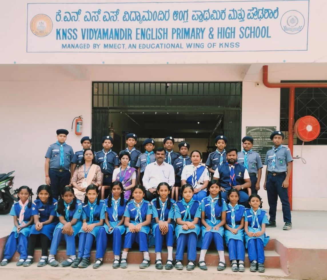 SCOUTS - 28